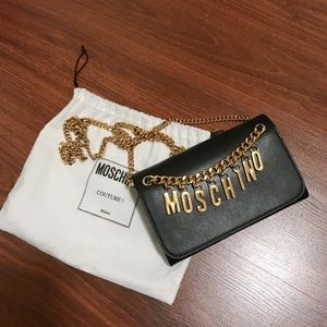 ❌SOLD❌Authentic Moschino chain bag